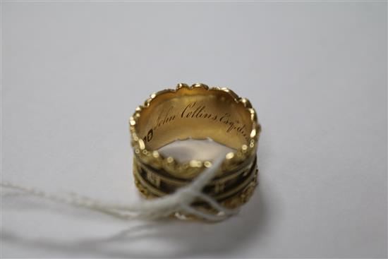 A George IV 18ct gold and black enamel mourning ring, size P.